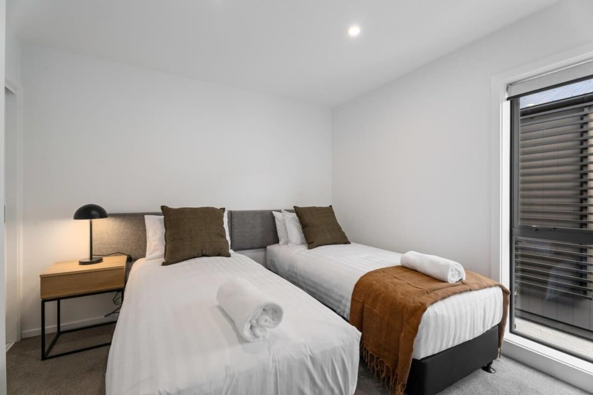 Alps And Lake Retreat Wanaka Albert Town Zewnętrze zdjęcie