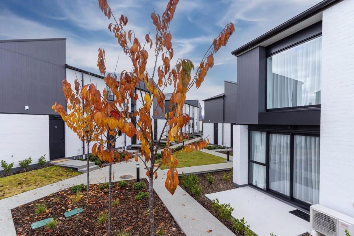 Alps And Lake Retreat Wanaka Albert Town Zewnętrze zdjęcie